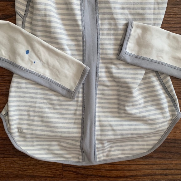 Lululemon reversible sweater - Picture 3 of 7